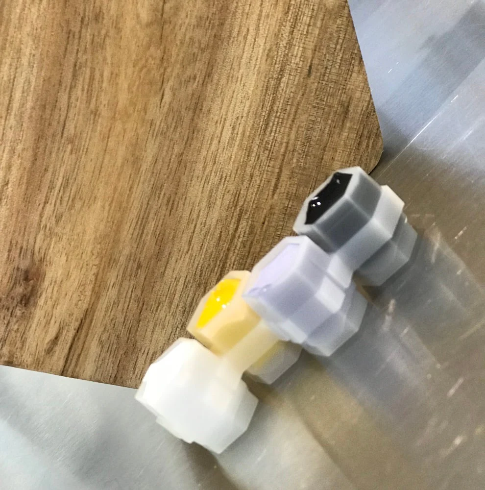 Deep Hive Caps™ — Bag of 200 Ink Caps (50 Pieces) — Pick Color - Image 17
