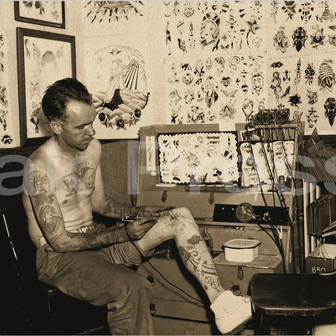 Ralph Ashwell Book - Image 3