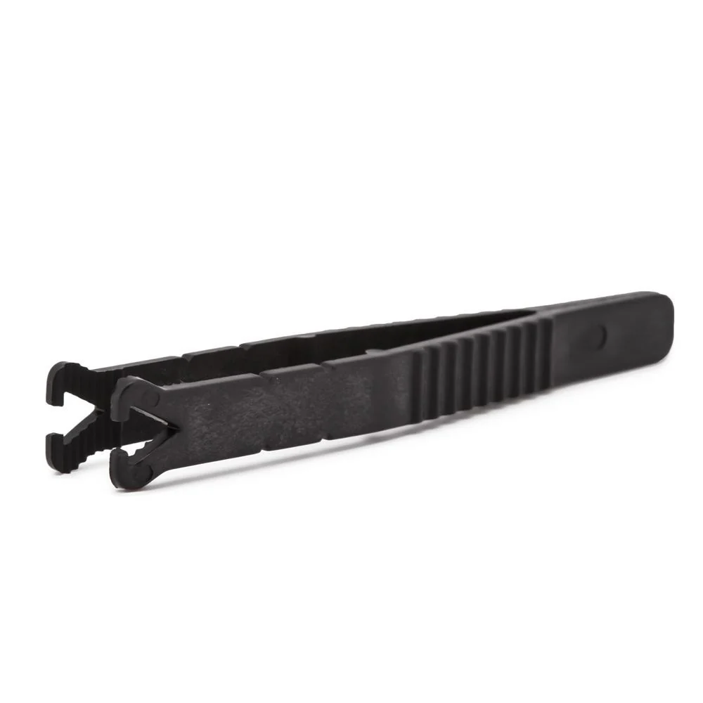 Saferly Medical Sterilized Triangle Tweezers — Single or Case of 25 - Image 6